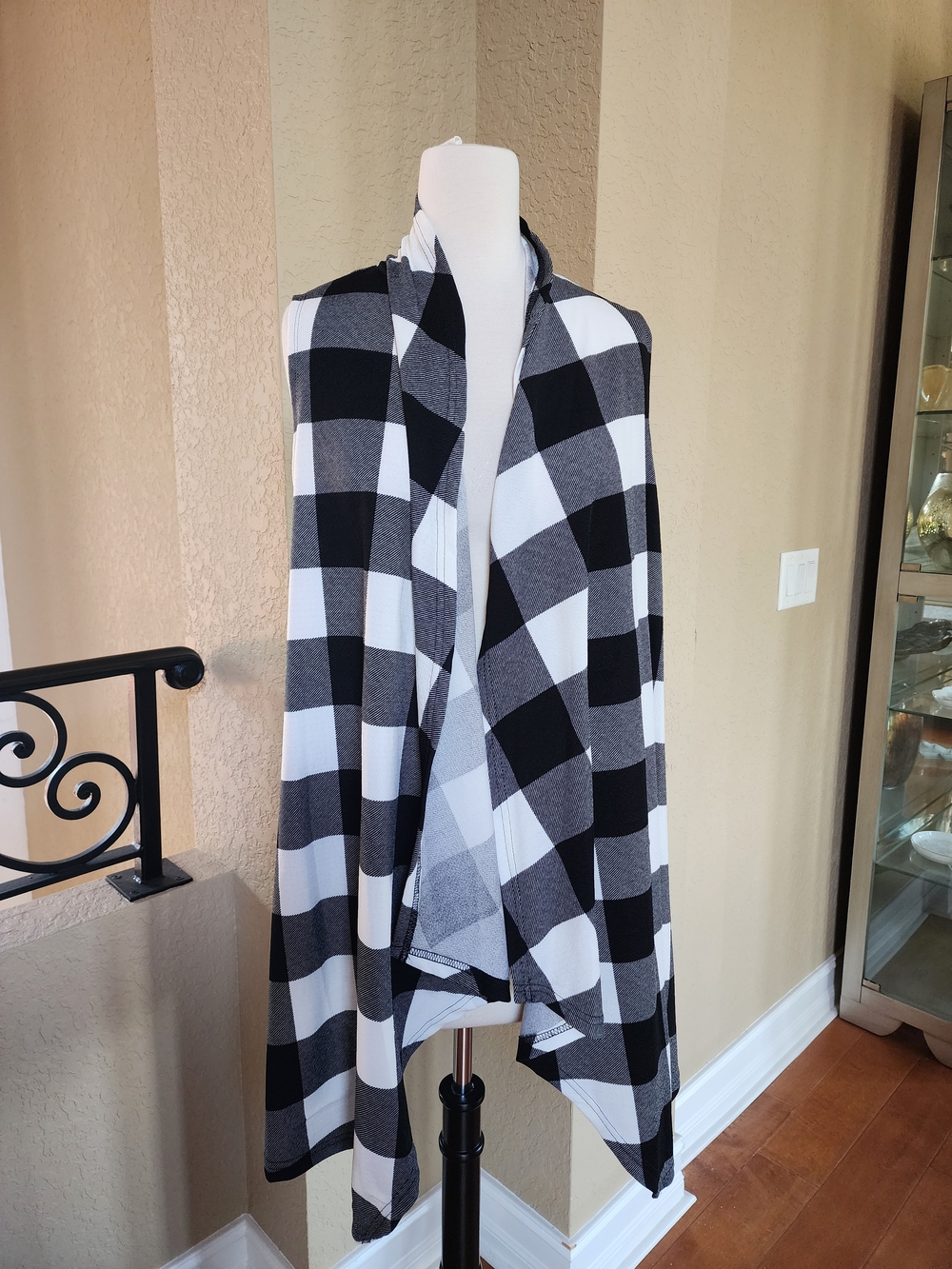Black & White Buffalo Plaid Wrap